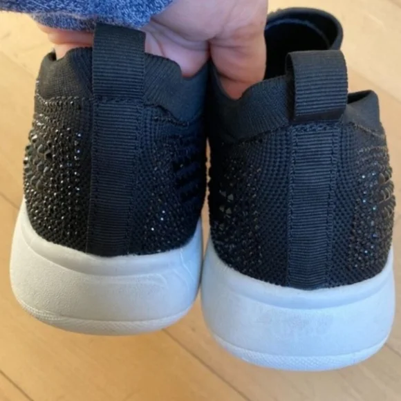 💕Lauren Lorraine "Carin" Crystal Sneaker Womens Size 9 slip on * missing insole - Picture 7 of 9